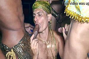 Carnanapika Orgia Em Pleno Carnaval Do Rio De Janeiro.