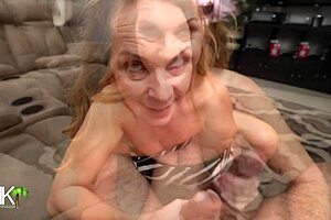 Stepmom deepthroats curvy blonde ass in homemade roleplay