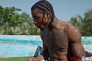 Watch stepsiblings Eden West and Damion Dayski in hot outdoor fuck session?