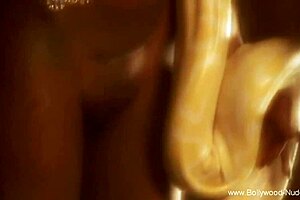 Indian mature dances seductively for handjob