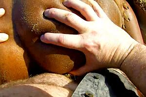 White cock slides into black pussy at the beach 😏