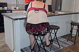 The Plumber Got Distracted, Drained His Pipe In Customer’s Pussy Instead Of Fixing Plumbing.