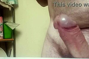 huge hands-free ejaculation on big cock
