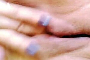 Teen Amateur Novinha Rubs Her Pussy and Ass in Webcam Massage Until Cum Drips