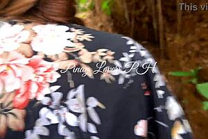 Pinay couple fucks bent over beside road