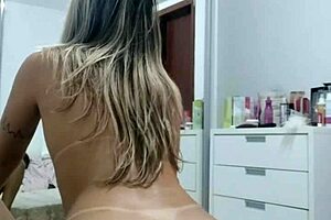 Wow, licking my hot girlfriend's pussy with buttplug in, homemade fun!