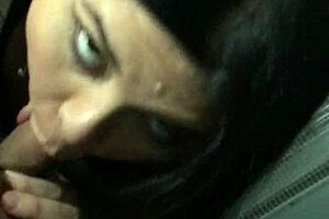 Girlfriend gives amazing blowjob to cheating latina slut