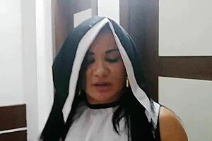 Meu padre favorito enjoys anal sex with latina brunette sluts, assfucking and oral in amateur scenes