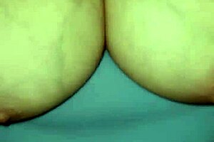 Amateur Slut Milf With Huge Tits Leaks From Pussy Getting Fucked