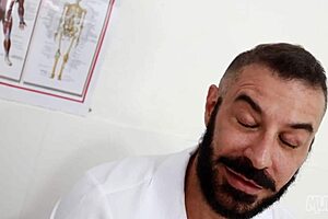 O massagista 1 with gay 3some and big cocks