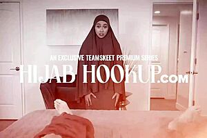 scarlett fever says, 'i want that huge cock inside me'