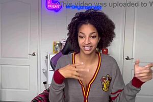 Foxybrown20 shares her story about meeting a stranger at walmart