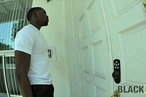 i seduced the plumber with my slutty ebony body