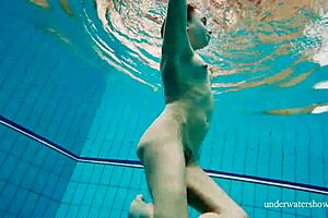 Nina mohnatka, why are you showing off that hairy pussy in the shower?