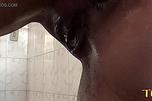 dei aquela depilada no rabo da safada pra fuder esse cu guloso - natalie galdino 😈