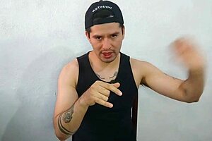 Convinced Straight Married Coworker to Suck 20cm Dick at Work