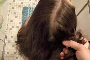 Girlfriend Gets Cumshot In Hair Fetish And Brushes Through Dry Hair