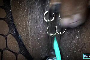 Kinky queen dark dea in hot creaming pussy 😈