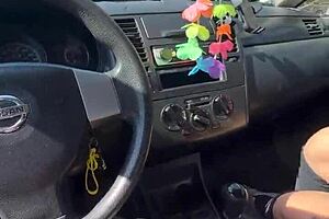 Taxista Takes Advantage of Cute Girl Without Fare