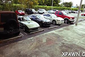 fine honey exposes ass and twat on reality show