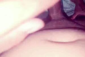 Se la mamo y terminamos cogiendo de perrito 😏