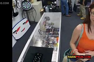 Mamma Shows Off Licking Skills