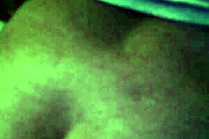 Boca Abajo Se Le Va Toda La Verga Grande En Posicion Gay