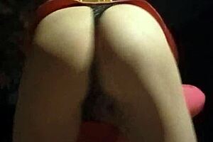 Girlfriend twerking in the park, playing with herself to cum.