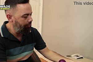 Huge toy surprises naughty boy in first encounter