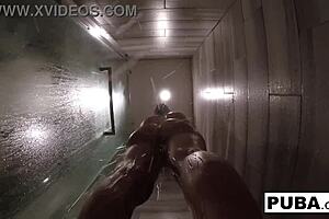 Sexy jezebelle bond masturbates in the bath 😍