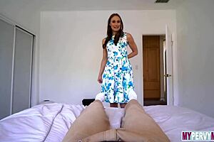 Ophelia Kaan Spends Time With Family During Her Period.