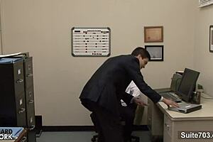 Gay workers fuck in the office