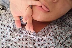 You want my dripping pussy moaning on bed?