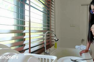 Washing the dishes or fucking creampie - xreindeers