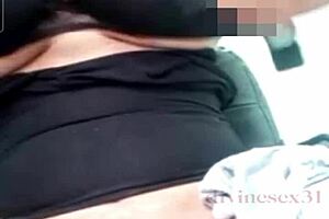 Jugando en video llamada caliente