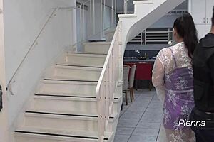 a vizinha chamou a policia pra acabar com nossa festinha e chupamos ele tambem - biella e agatha ludovino