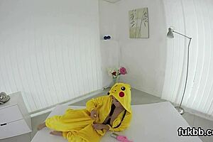 flirty teen masturbates vagina, then gets licked and pounded in pov! 😘