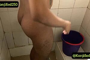 Sex in bathroom with nigerian bbc homemade fun 😏