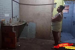 paying the bricklayer with your ass? bbw with monster cock