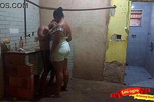 paying the bricklayer with your ass? bbw with monster cock