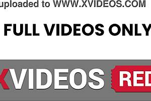 big booty latina rides dildo on webcam for masturbation