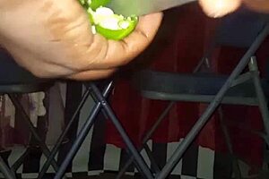 Plantain versus poivron, I get wet and cum