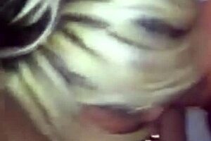 meu casal lindo e que buceta gostosa ela tem, me acabo nesta buceta gordinha?