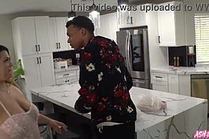 Uber Eats driver has a lucky encounter