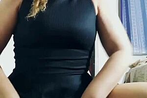 watch mirelladelicia strip and masturbate with dildo?