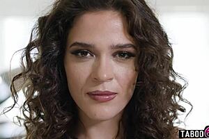 Up close with big ass latina milf victoria voxxx