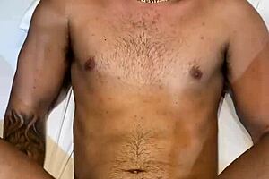 novinho with 22cm big cock was crazy for a swap, he fucked me and i fucked him