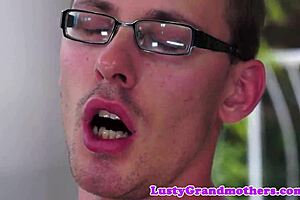 Saggytit Redhead in Doggystyle Position