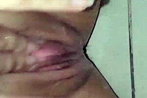 i feel so addicted to masturbating in the bath every time