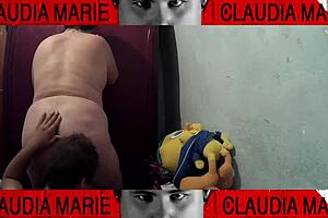 Curvy fat babe gets her pussy eaten before dinner to get soaking wet and cum on her gay friend's face